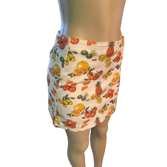 Women S Urban Outfitters BDG Citrus Fruit Printed Mini Skirt Denim Jean White - Picture 1 of 6